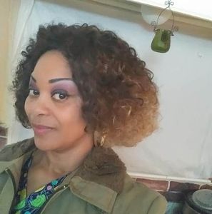 Meet your Posher, Trinaye hawk